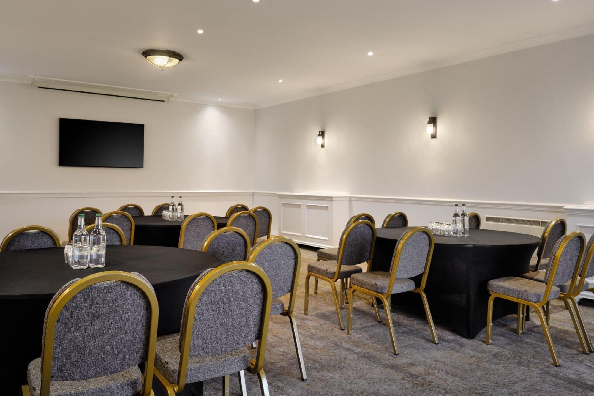 Delta Hotels By Marriott St Pierre Country Club Chepstow Exterior photo