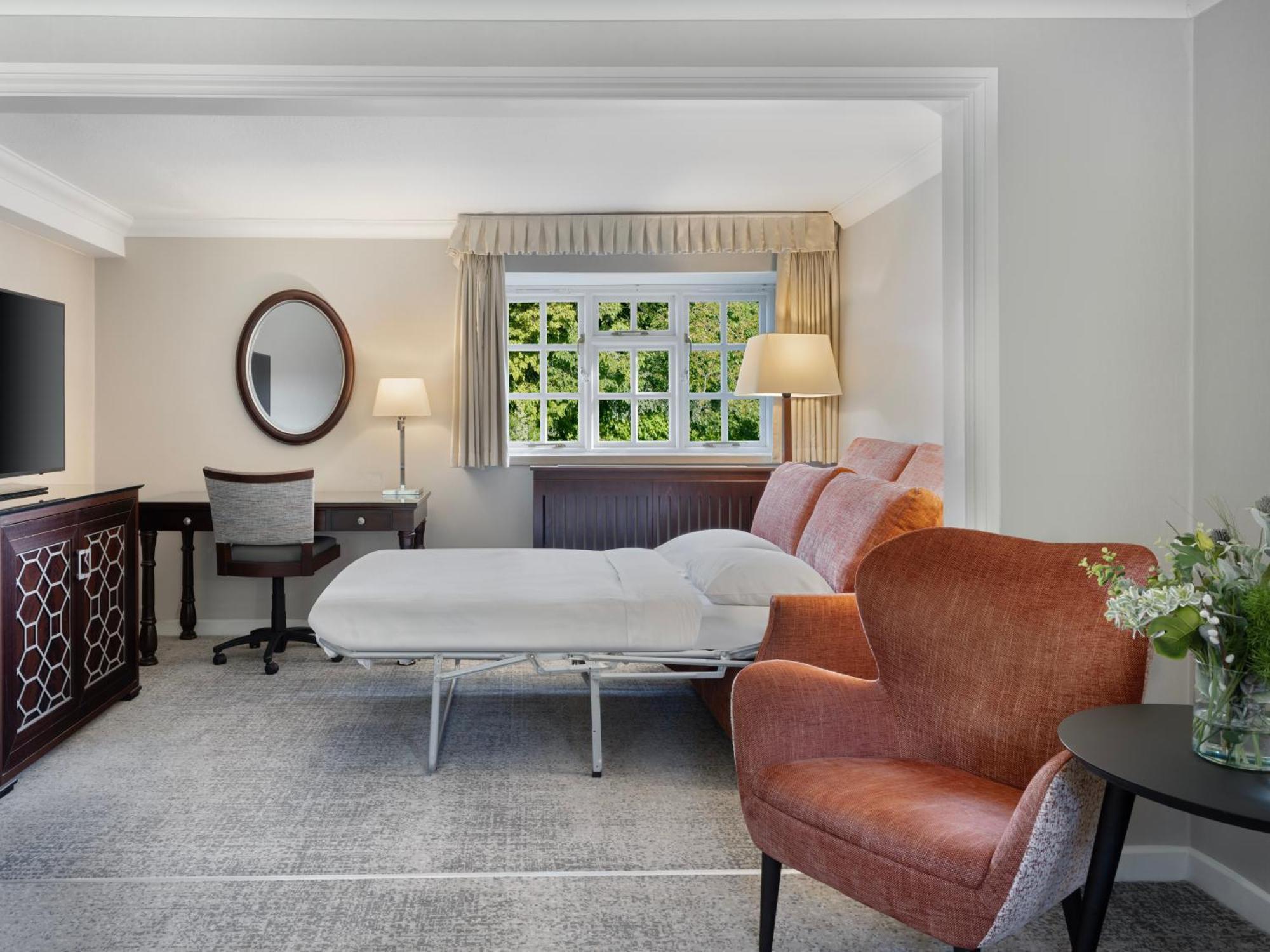 Delta Hotels By Marriott St Pierre Country Club Chepstow Exterior photo